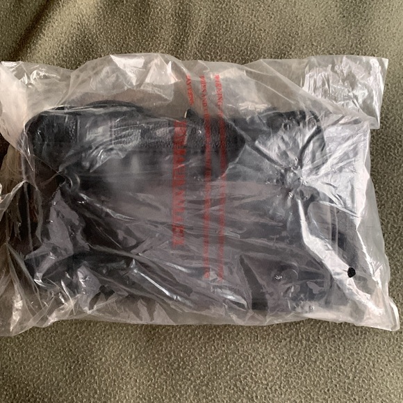 NWT Road Pro black leather Personal Travel Kit. Bottom approximately 8” x 5”. - Picture 3 of 6